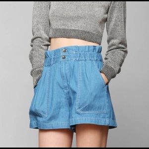 Urban Outfitters BDG Paperbag Shorts - Size 6